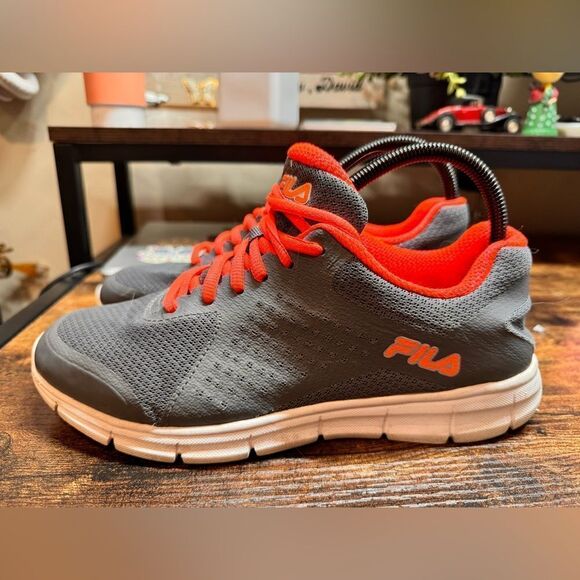 FILA Athletic Running Shoes Gray/‎ Orange Size 9 - Picture 3 of 10